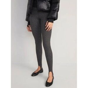 Old Navy High-Waisted Cozecore Heather Performance Stirrup Leggings Size Medium